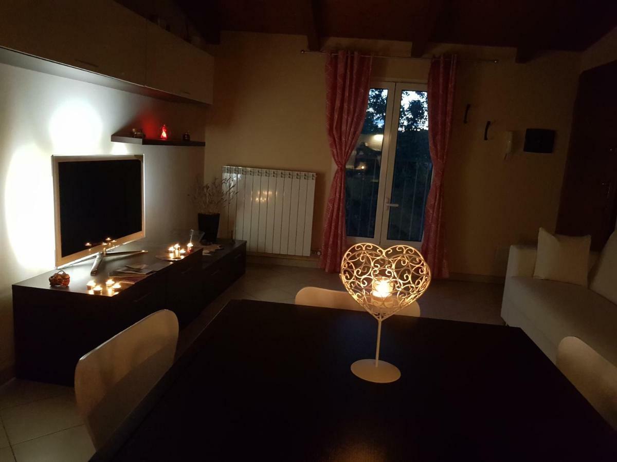 Andrea'S Apartments - Chiasserini ミラノ エクステリア 写真