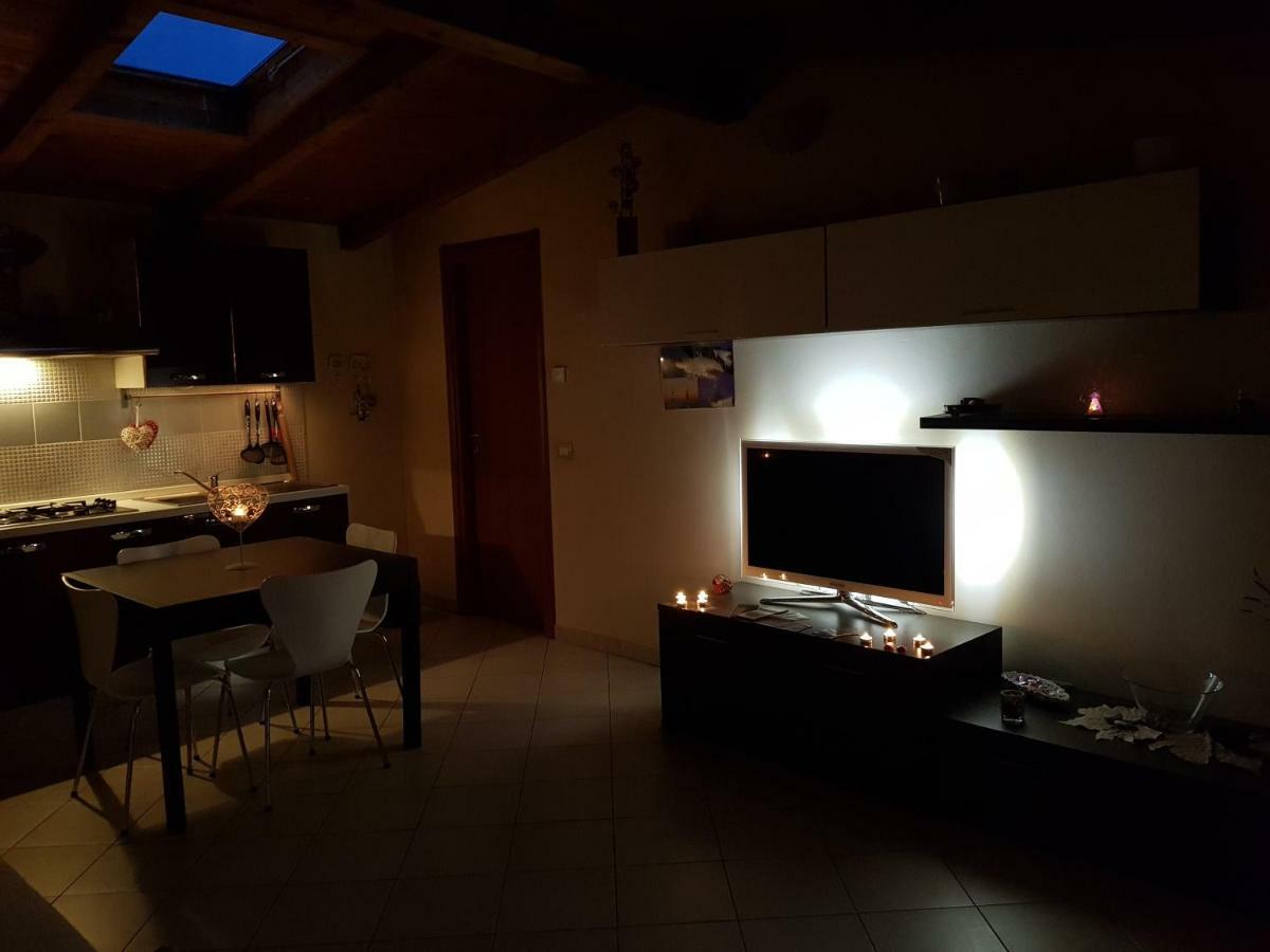Andrea'S Apartments - Chiasserini ミラノ エクステリア 写真